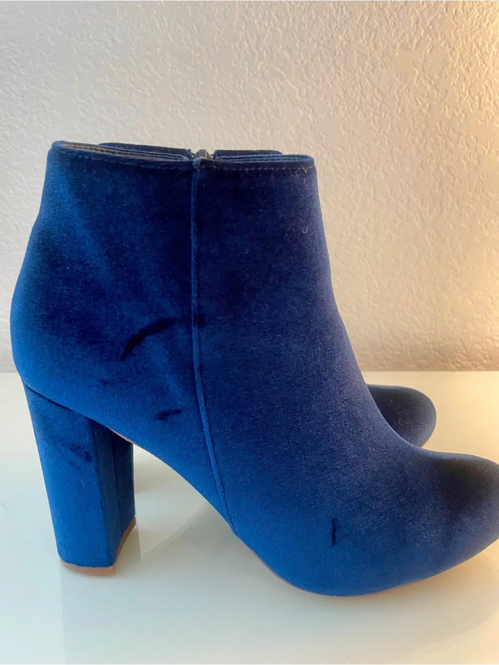 Liliana Velvet Ankle Booties in Navy Blue Size 10